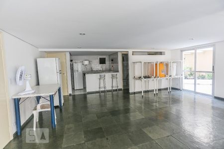 Apartamento para alugar com 65m², 2 quartos e 1 vaga Apartamento para alugar com 65m², 2 quartos e 1 vagaArea Comum Salao de Festas