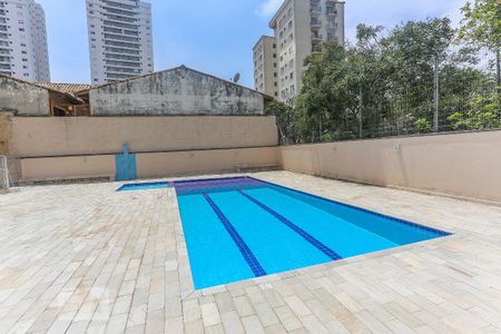 Apartamento para alugar com 65m², 2 quartos e 1 vaga Apartamento para alugar com 65m², 2 quartos e 1 vagaArea Comum Piscina