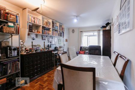 Apartamento à venda com 77m², 2 quartos e 1 vagaSala