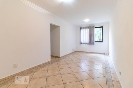 Sala de apartamento para alugar com 3 quartos, 68m² em Jardim Taquaral, São Paulo
