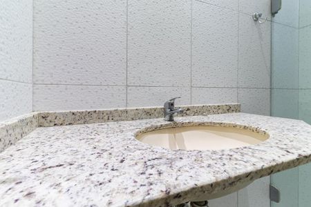 Apartamento para alugar com 68m², 3 quartos e 1 vagaBanheiro - Pia