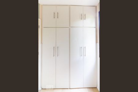 Quarto 1 - Armários de apartamento para alugar com 3 quartos, 68m² em Jardim Taquaral, São Paulo