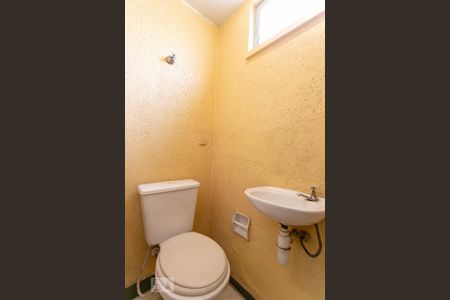 Apartamento para alugar com 83m², 3 quartos e 2 vagasBanheiro de Serviço