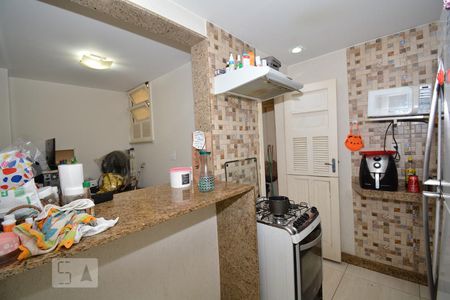 Apartamento à venda com 63m², 2 quartos e 1 vagaCozinha