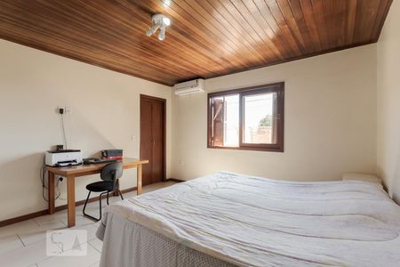 Suíte de casa à venda com 2 quartos, 332m² em Alto Petrópolis, Porto Alegre
