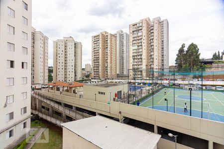 Vista  de apartamento para alugar com 2 quartos, 52m² em Jardim Sao Pedro, Osasco