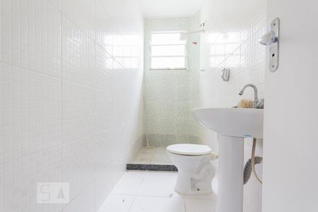 Casa de condomínio para alugar com 120m², 2 quartos e 1 vaga Casa de condomínio para alugar com 120m², 2 quartos e 1 vagaBanheiro Social 2