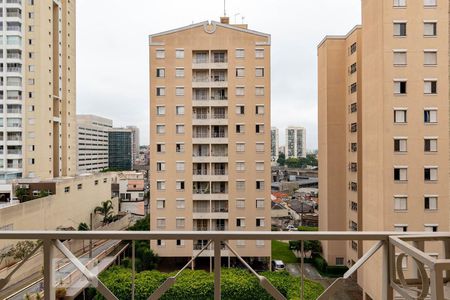 Apartamento à venda com 74m², 3 quartos e 1 vaga Apartamento à venda com 74m², 3 quartos e 1 vagaVaranda