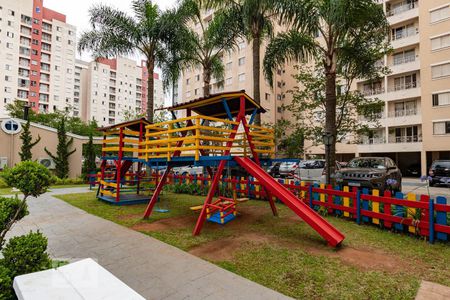 Apartamento à venda com 74m², 3 quartos e 1 vaga Apartamento à venda com 74m², 3 quartos e 1 vagaÁrea Comum - Playground