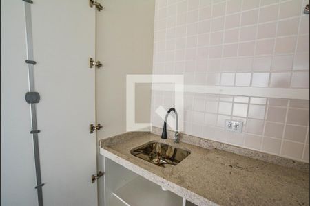 Apartamento à venda com 100m², 2 quartos e 1 vagaÁrea de Serviço