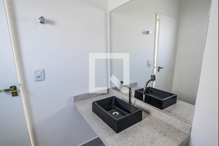 Apartamento à venda com 100m², 2 quartos e 1 vagaBanheiro de serviço