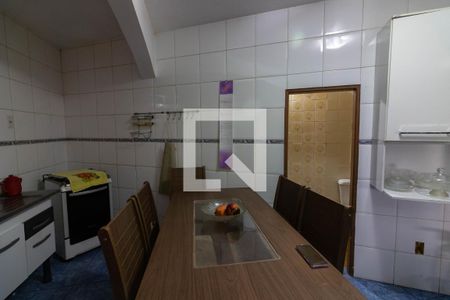 Casa para alugar com 146m², 3 quartos e 2 vagasCozinha