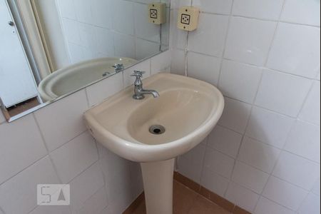 Apartamento à venda com 42m², 1 quarto e sem vagaPia