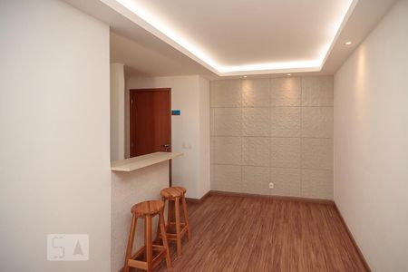 Sala de apartamento à venda com 2 quartos, 47m² em Todos Os Santos, Rio de Janeiro