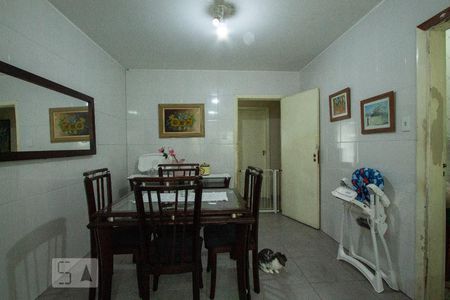 Casa à venda com 217m², 4 quartos e 4 vagasCozinha