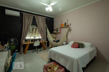 Casa à venda com 217m², 4 quartos e 4 vagasQuarto 2