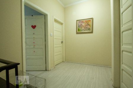 Casa à venda com 217m², 4 quartos e 4 vagasAcesso aos Quartos