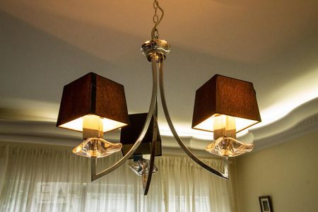 Casa à venda com 217m², 4 quartos e 4 vagasDetalhe da Sala de Estar