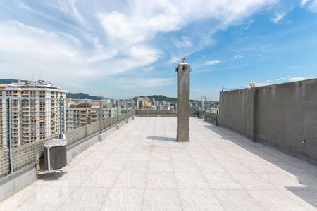 Apartamento para alugar com 200m², 3 quartos e 1 vagaTerraço