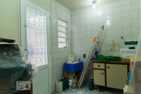 Casa para alugar com 200m², 4 quartos e 2 vagas Casa para alugar com 200m², 4 quartos e 2 vagasStudio da edícula