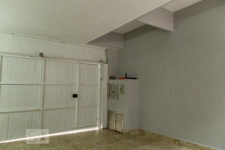 Casa para alugar com 200m², 4 quartos e 2 vagas Casa para alugar com 200m², 4 quartos e 2 vagasGaragem