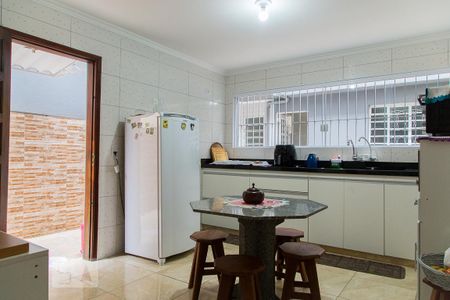 Casa para alugar com 200m², 4 quartos e 2 vagas Casa para alugar com 200m², 4 quartos e 2 vagasCozinha