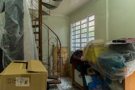 Casa para alugar com 200m², 4 quartos e 2 vagas Casa para alugar com 200m², 4 quartos e 2 vagasStudio da edícula