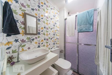 Banheiro de apartamento à venda com 3 quartos, 67m² em Utinga, Santo André