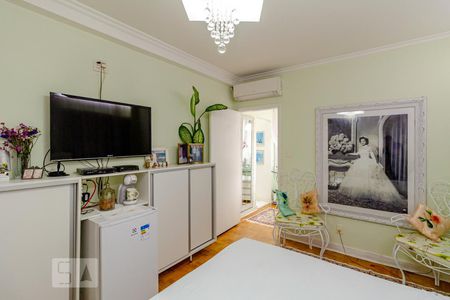 Apartamento à venda com 300m², 4 quartos e 2 vagasQuarto 2 - Suíte