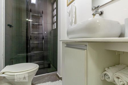 Apartamento à venda com 300m², 4 quartos e 2 vagasBanheiro de Serviço