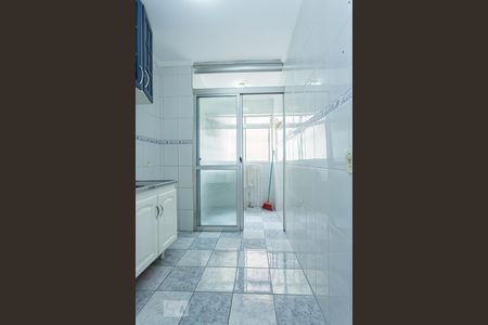 Apartamento para alugar com 65m², 3 quartos e 1 vaga Apartamento para alugar com 65m², 3 quartos e 1 vagaCozinha e Área de Serviço