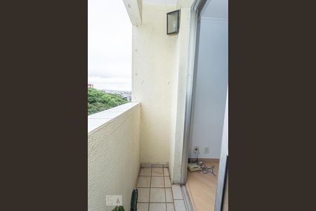 Apartamento para alugar com 65m², 3 quartos e 1 vaga Apartamento para alugar com 65m², 3 quartos e 1 vagaVaranda da Sala