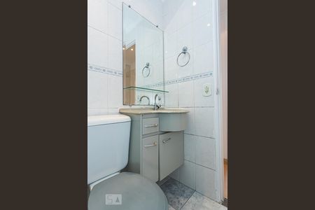 Apartamento para alugar com 65m², 3 quartos e 1 vaga Apartamento para alugar com 65m², 3 quartos e 1 vagaBanheiro