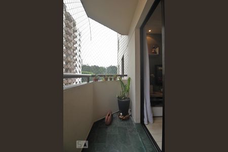 Varanda de apartamento à venda com 3 quartos, 64m² em Jardim Ampliação, São Paulo