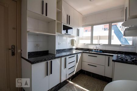 Apartamento à venda com 92m², 3 quartos e 2 vagasCozinha