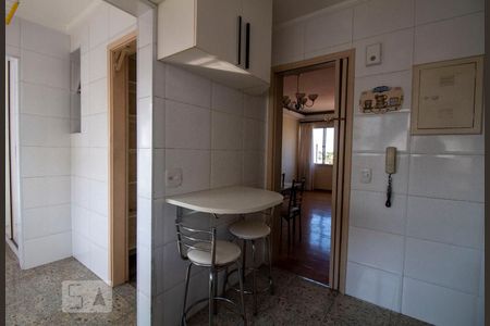 Apartamento à venda com 92m², 3 quartos e 2 vagasCozinha