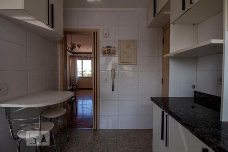 Apartamento à venda com 92m², 3 quartos e 2 vagasCozinha