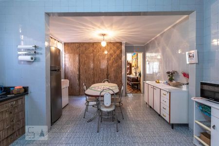 Casa à venda com 178m², 3 quartos e 3 vagasCozinha