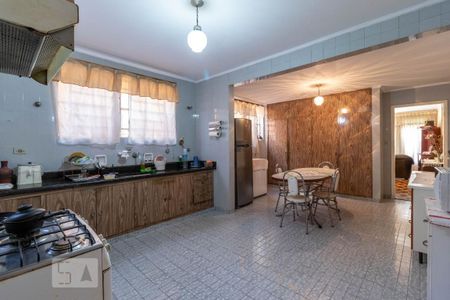 Casa à venda com 178m², 3 quartos e 3 vagasCozinha