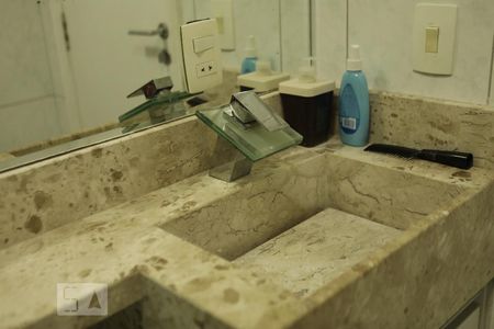 Apartamento à venda com 88m², 4 quartos e 1 vagaBanheiro 1