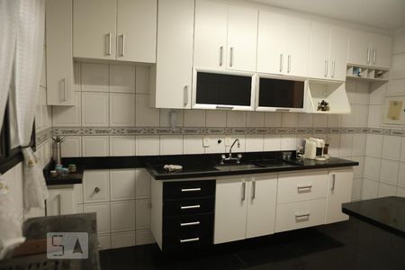 Apartamento à venda com 88m², 4 quartos e 1 vagaCozinha