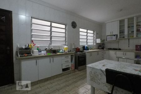 Casa à venda com 210m², 3 quartos e 2 vagas Casa à venda com 210m², 3 quartos e 2 vagasCozinha