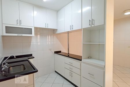 Casa para alugar com 143m², 3 quartos e 2 vagasCozinha