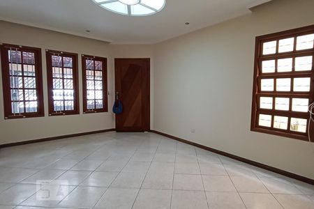 Sala de casa para alugar com 3 quartos, 143m² em Nova Aldeinha/aldeia, Barueri