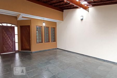 Casa para alugar com 143m², 3 quartos e 2 vagasGaragem