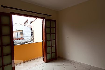 Casa para alugar com 143m², 3 quartos e 2 vagasSuíte