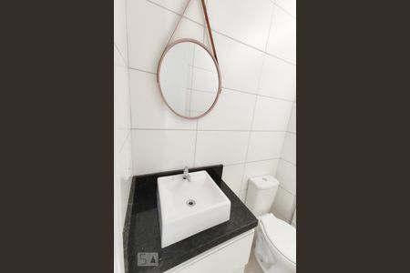 Apartamento para alugar com 57m², 2 quartos e sem vaga Apartamento para alugar com 57m², 2 quartos e sem vagaBanheiro
