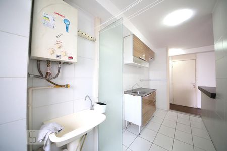 Apartamento para alugar com 64m², 2 quartos e 1 vagaÁrea de Serviço - Cozinha 