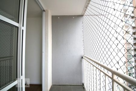 Varanda  de apartamento para alugar com 2 quartos, 64m² em Jardim Prudência, São Paulo