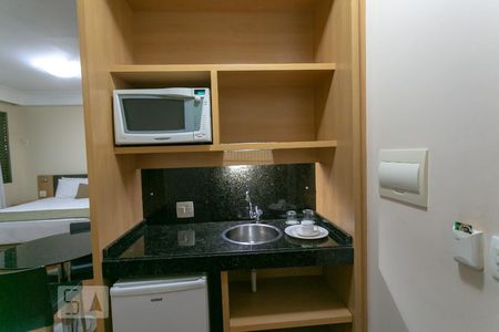Cozinha de kitnet/studio à venda com 1 quarto, 35m² em Lourdes, Belo Horizonte